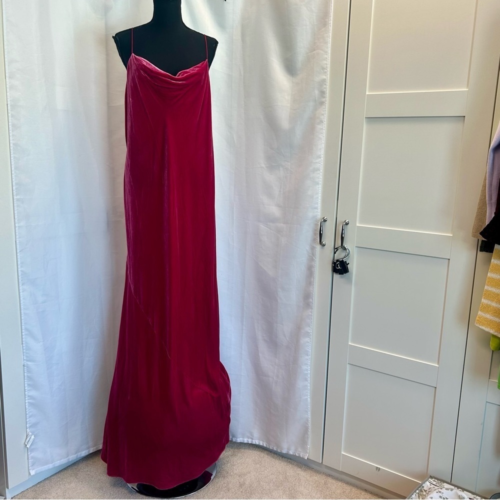 Banana Republic Rita Velvet spaghetti strap Maxi Dress in fuchsia pink Sz XL NWT - Picture 3 of 13